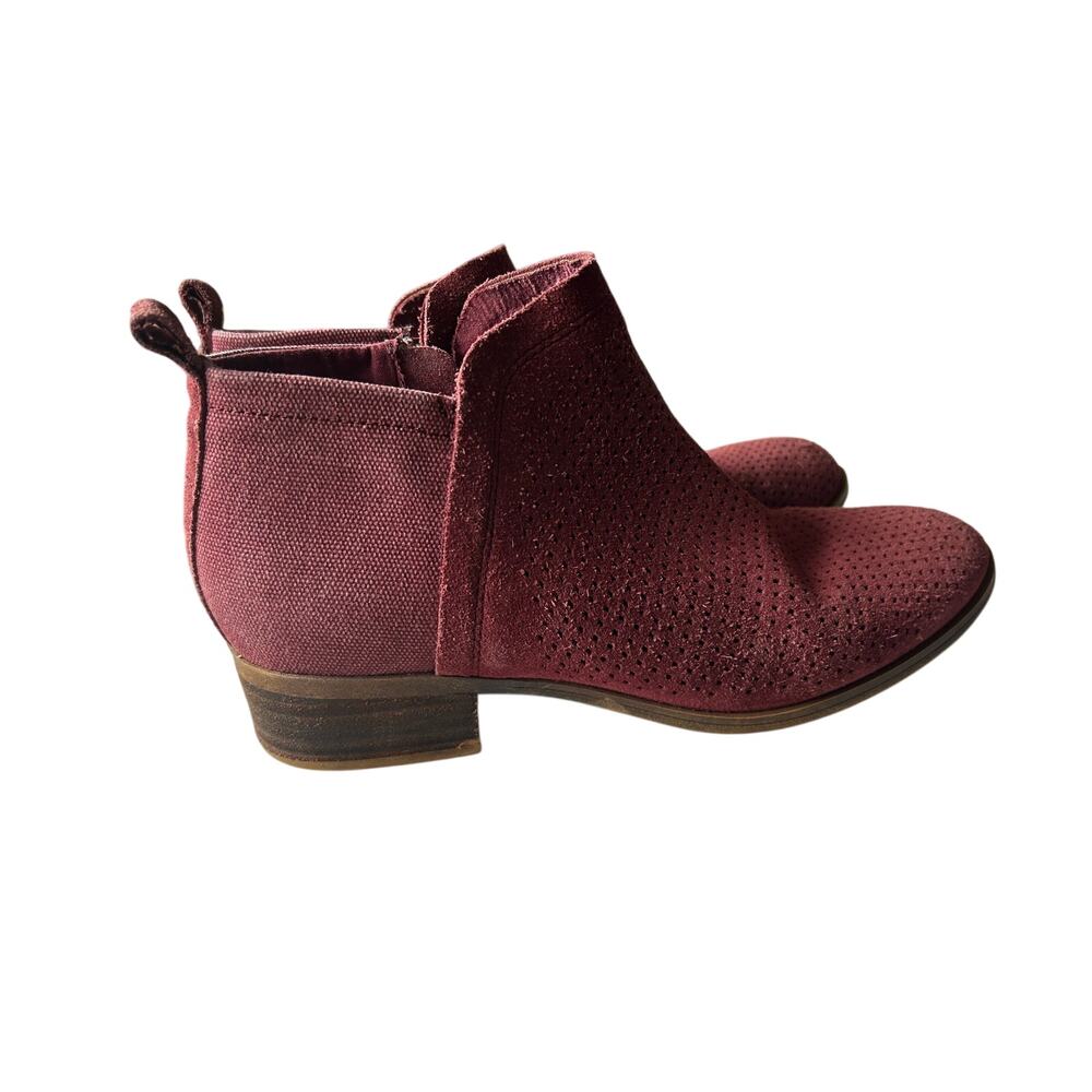 Tom’s burgundy Deia side zipper ankle boots size 7